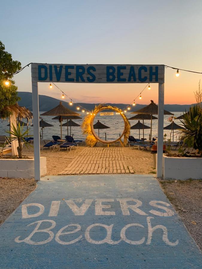 Divers 3*